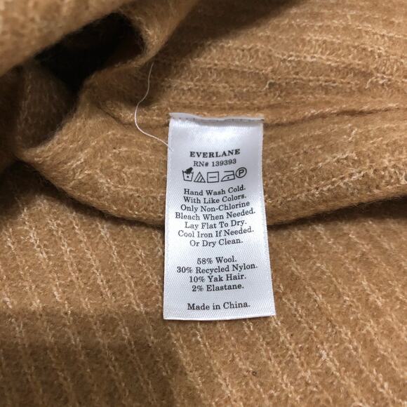 Everlane Women's‎ Tank Top Size Medium Tan Cropped Stretch Ribbed Cozy Pullover - Picture 9 of 13